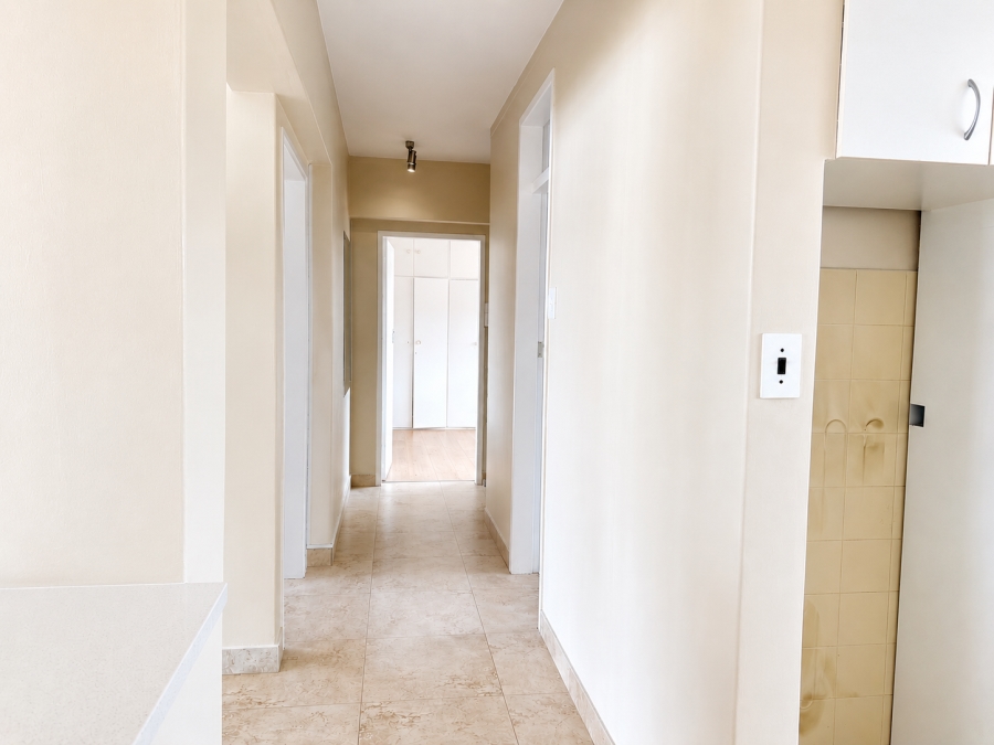To Let 2 Bedroom Property for Rent in Sea Point Western Cape